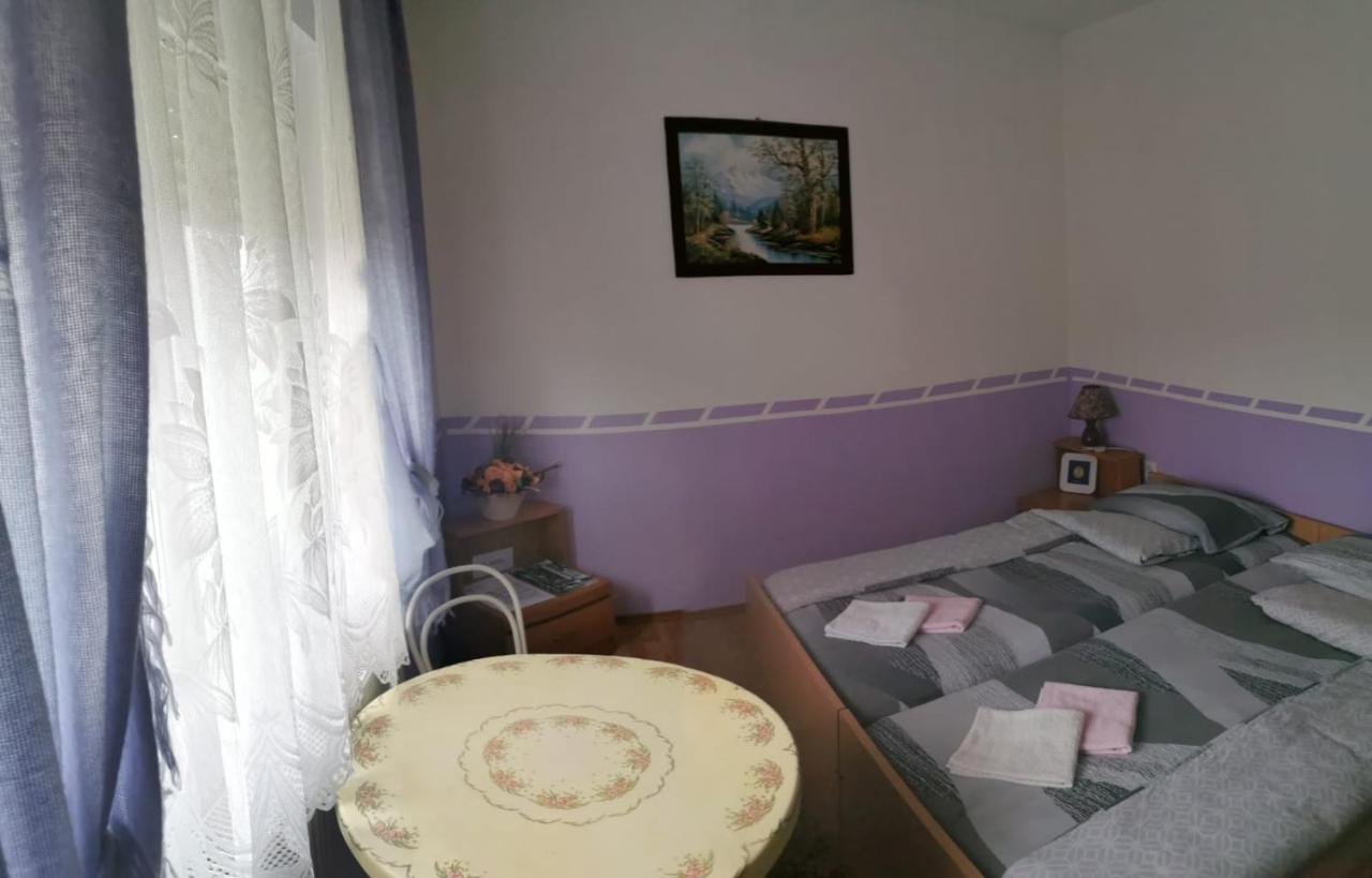 Gacka Rooms Vrhovine Екстериор снимка