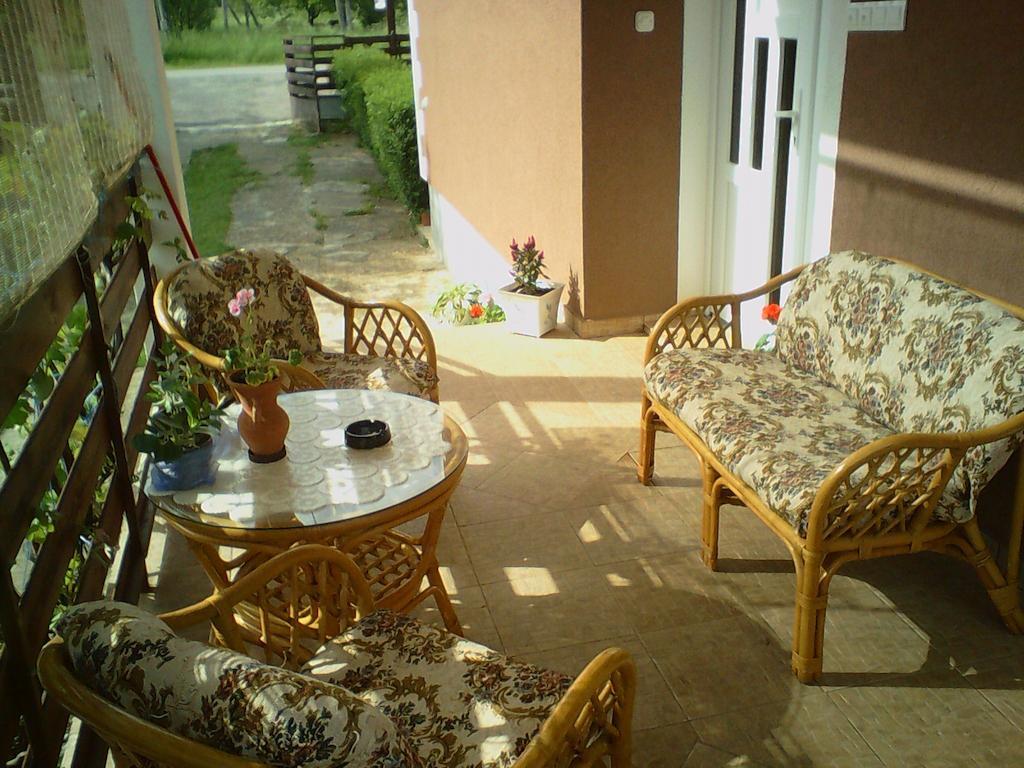 Gacka Rooms Vrhovine Екстериор снимка