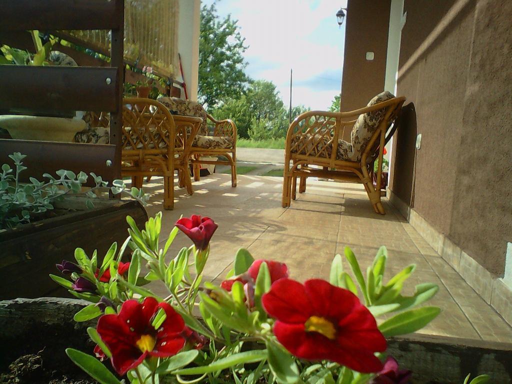 Gacka Rooms Vrhovine Екстериор снимка
