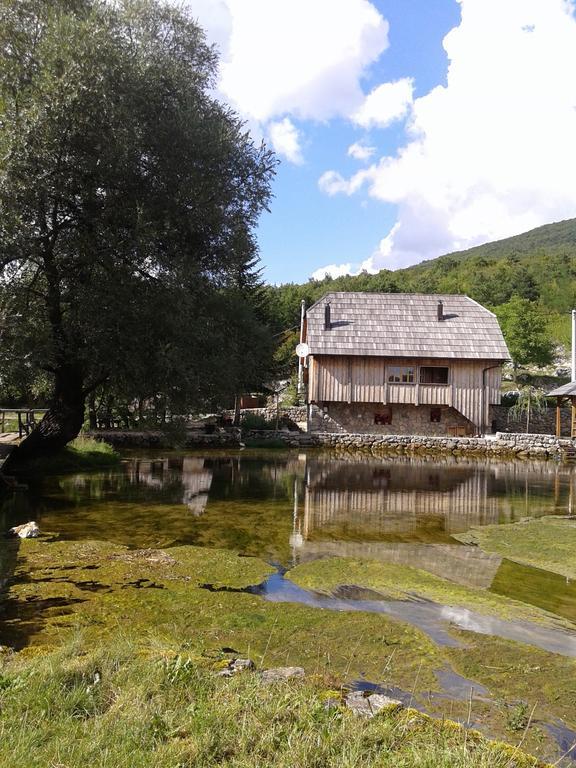 Gacka Rooms Vrhovine Екстериор снимка
